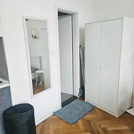 Swanky Loft Retreat * Prag