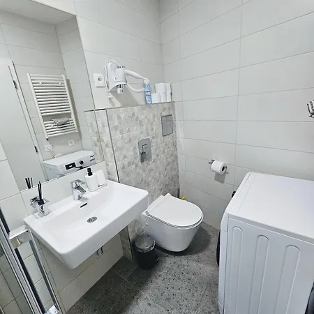 Swanky Loft Retreat Apartman